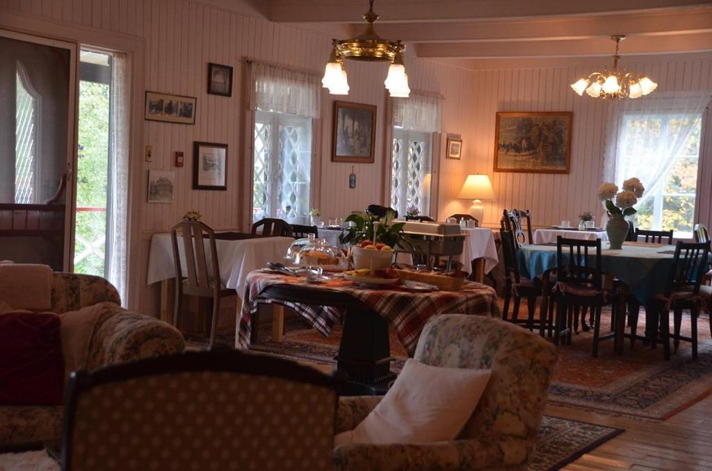 Auberge La Chatelaine Ла-Мальбе Екстер'єр фото