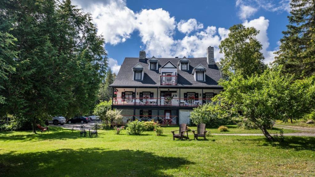 Auberge La Chatelaine Ла-Мальбе Екстер'єр фото