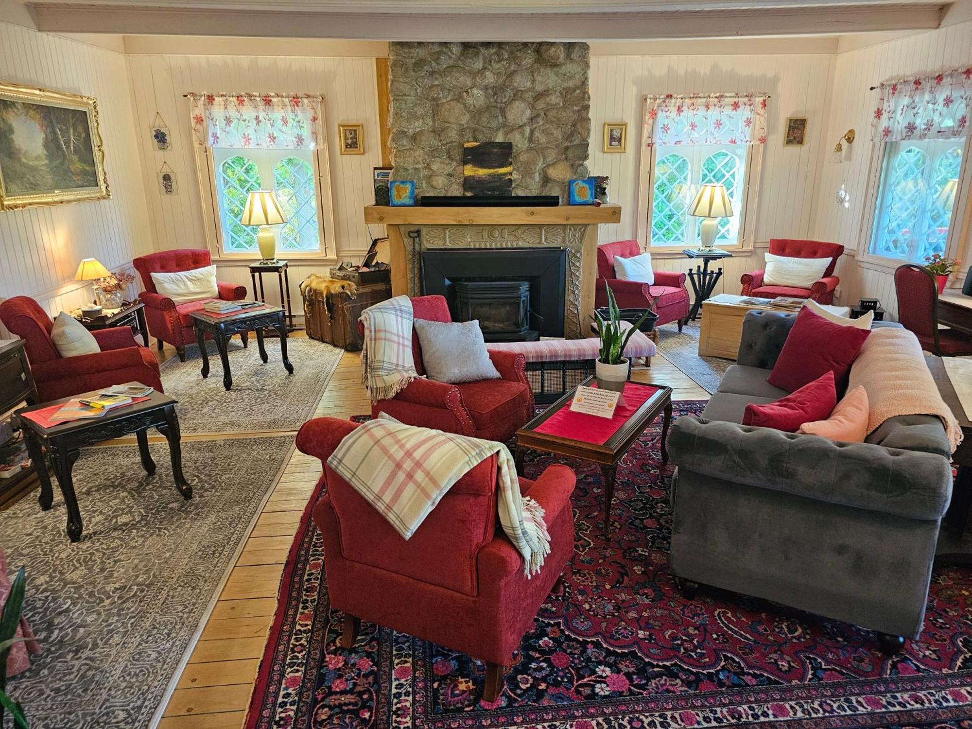 Auberge La Chatelaine Ла-Мальбе Екстер'єр фото