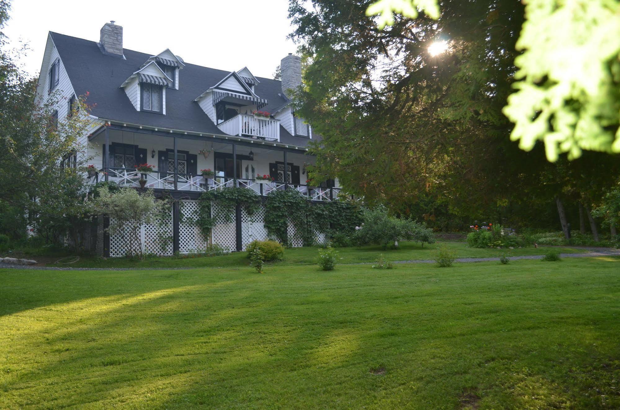 Auberge La Chatelaine Ла-Мальбе Екстер'єр фото